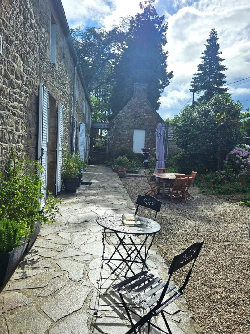 Les 13 Lavoirs D'Antan - Chambre Globe-Trotteur Saint-Pierre-Eglise Экстерьер фото